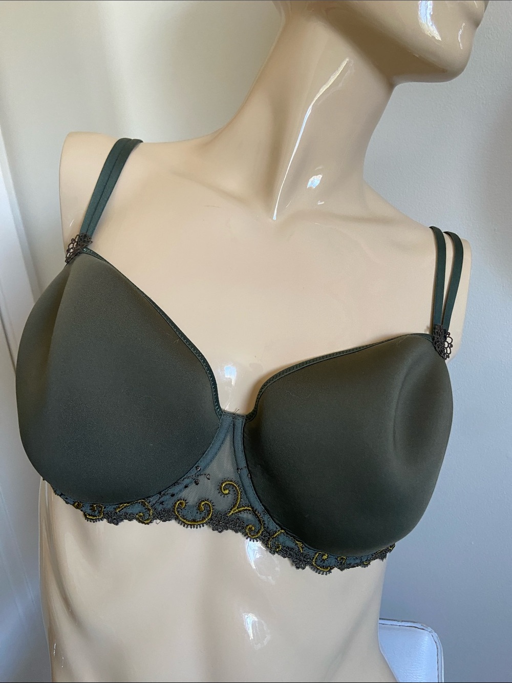 34F Simone perele Underwire Contour Bra in Olive Green with Embroidered Trim